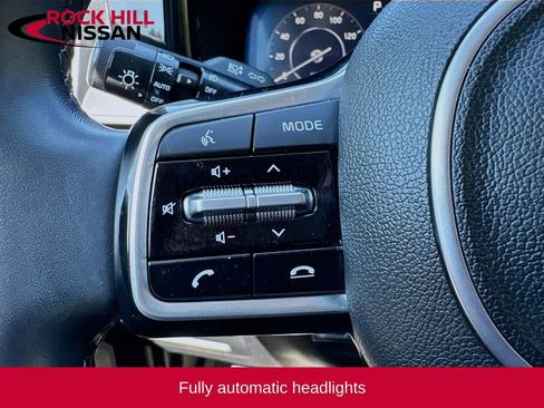 Used 2023 Kia Sorento SX FWD image 16