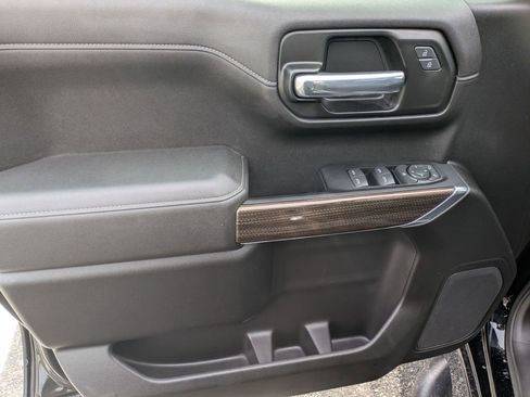 Used 2021 Chevrolet Silverado 1500 RST w/ Rally Edition AWD/4WD image 9