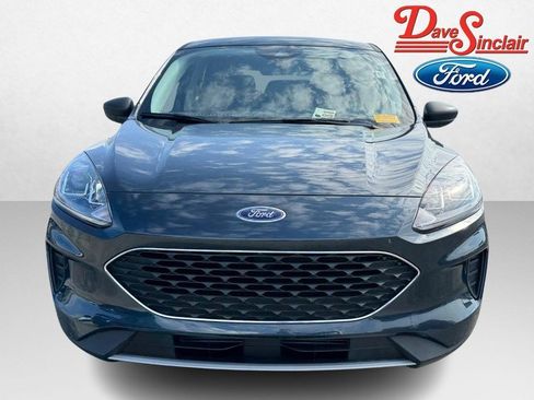 Used 2022 Ford Escape SE image 2