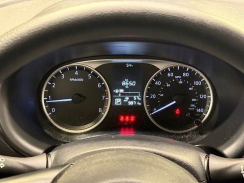 Certified 2024 Nissan Kicks S image 34