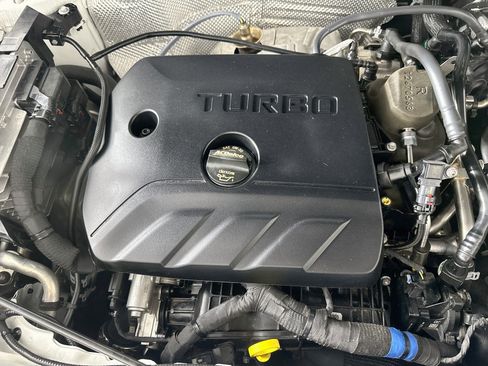 Used 2025 Buick Encore GX Preferred FWD image 30