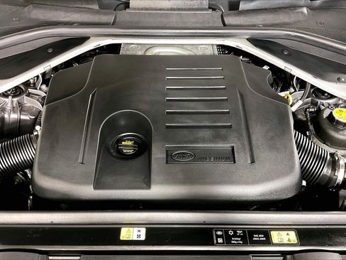 Used 2023 Land Rover Range Rover Sport SE image 9