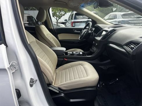 Certified 2020 Ford Edge SE FWD image 32