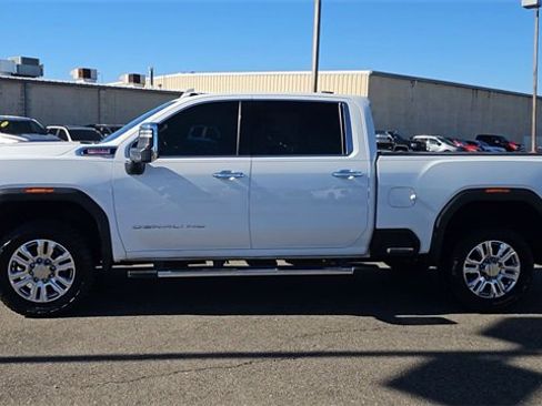 Used 2022 GMC Sierra 3500 Denali w/ Technology Package image 5