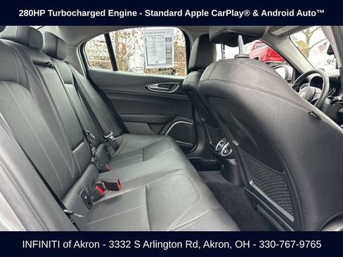 Used 2018 Alfa Romeo Giulia AWD image 29
