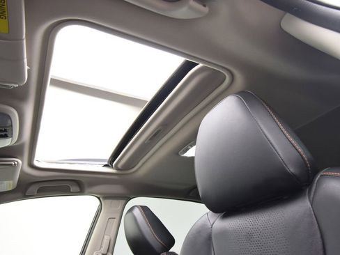 Used 2020 Subaru Crosstrek 2.0i Limited w/ Moonroof Package AWD/4WD image 19