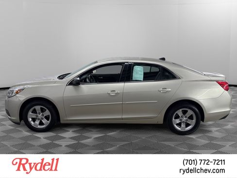 Used 2013 Chevrolet Malibu LS w/ Protection Package FWD image 2