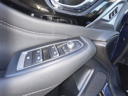 Used 2023 Subaru Outback Limited image 23