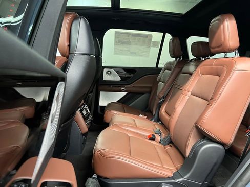 New 2026 Lincoln Aviator Reserve AWD/4WD image 30