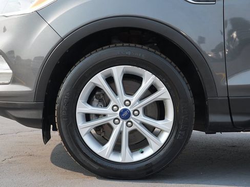 Used 2018 Ford Escape SE AWD/4WD image 10