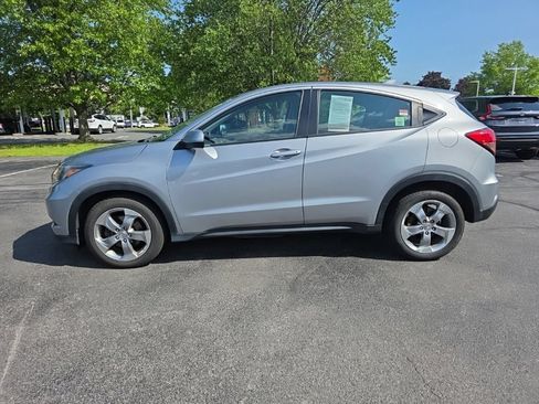 Used 2017 Honda HR-V LX image 4