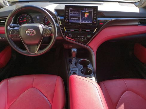 Used 2022 Toyota Camry XSE image 13