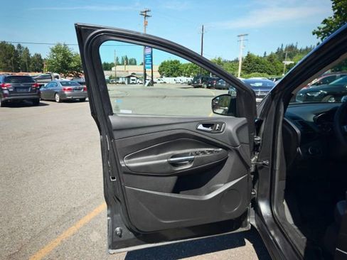Used 2016 Ford Escape SE AWD/4WD image 10