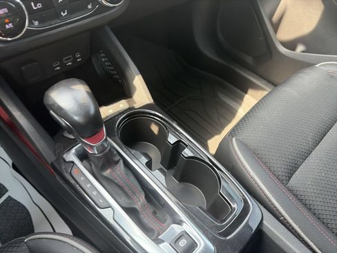Used 2022 Chevrolet TrailBlazer RS w/ Sun and Liftgate Package FWD image 27