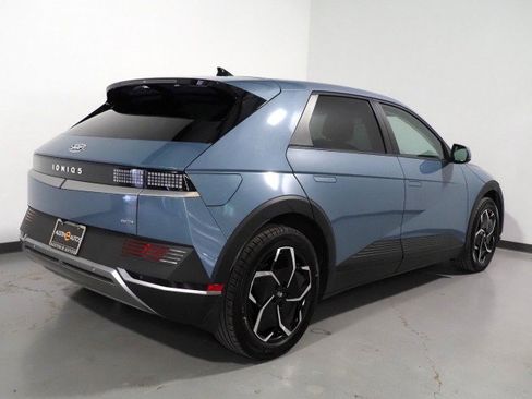 Used 2024 Hyundai Ioniq 5 SEL image 5