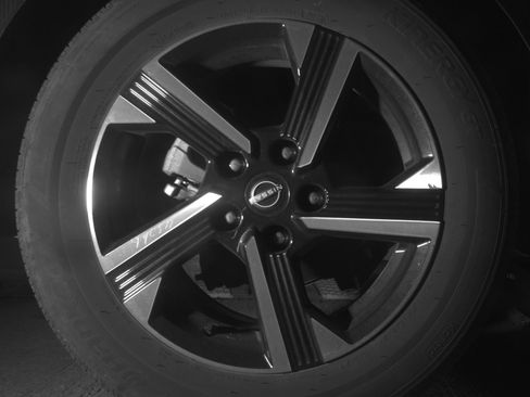 Used 2025 Nissan Sentra SV FWD image 15