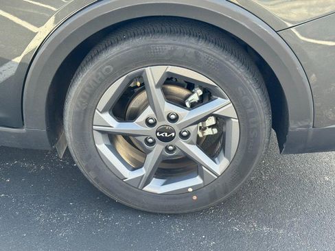 Used 2025 Kia K4 image 7