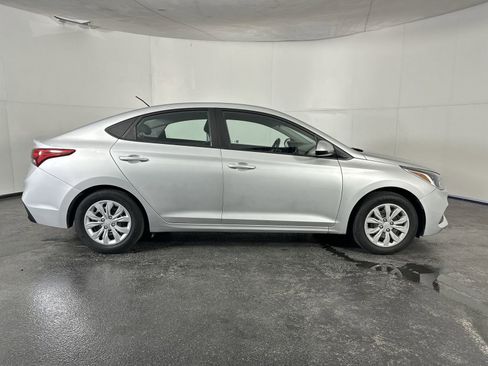 Used 2020 Hyundai Accent SE image 9