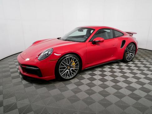 Used 2022 Porsche 911 Turbo image 2