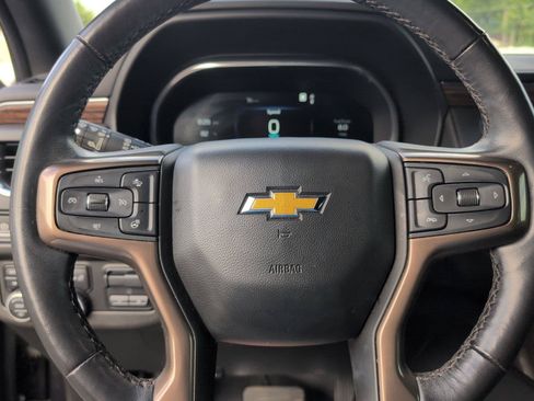 Used 2022 Chevrolet Tahoe High Country AWD/4WD image 25