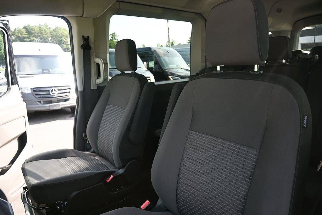 Used 2026 Ford Transit 350 XLT RWD image 5