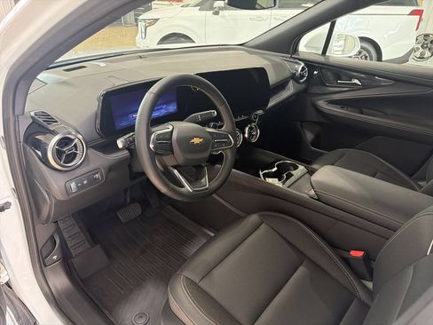 Used 2024 Chevrolet Blazer EV LT AWD/4WD image 10