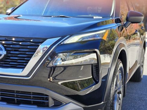 Certified 2023 Nissan Rogue S image 9