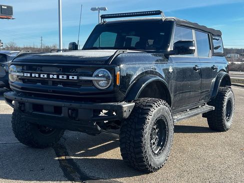 Used 2021 Ford Bronco Outer Banks image 9