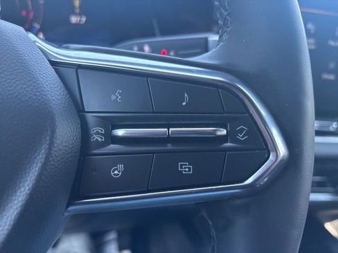 Used 2026 Chevrolet Equinox LT w/ Convenience Package II image 34