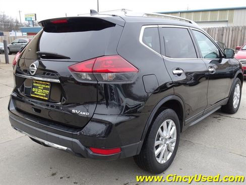 Used 2018 Nissan Rogue SV w/ Sun & Sound Touring Package AWD/4WD image 7