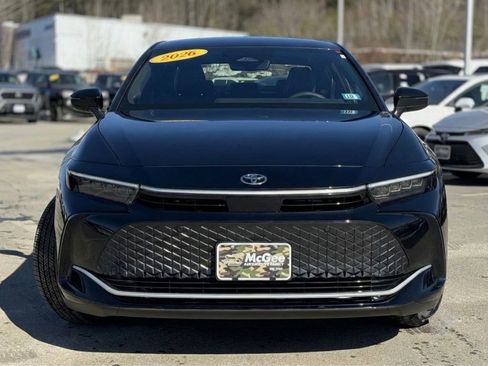 Used 2026 Toyota Crown Limited image 2