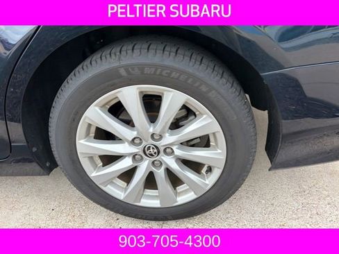 Used 2020 Toyota Camry LE image 4