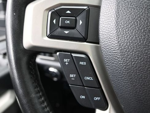 Used 2022 Ford F250 Lariat w/ Black Appearance Package AWD/4WD image 22