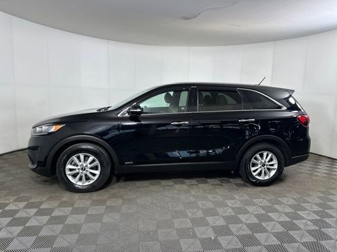 Used 2019 Kia Sorento LX image 6