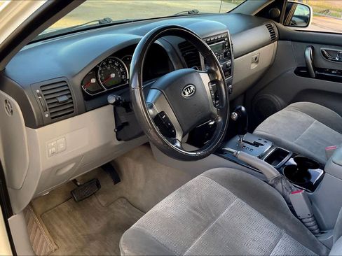 Used 2007 Kia Sorento EX image 16