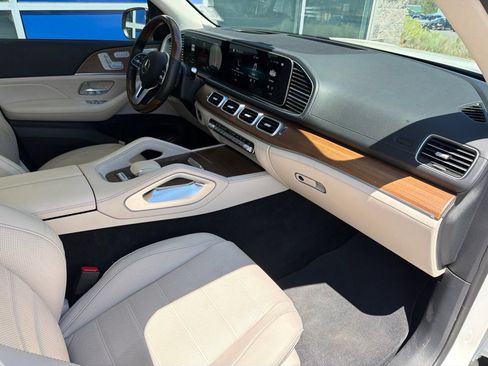 Used 2021 Mercedes-Benz GLS 450 4MATIC image 27