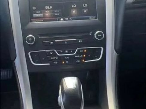 Used 2016 Ford Fusion Energi SE FWD image 26