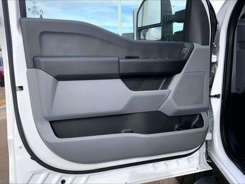 Used 2023 Ford F250 XL w/ Snow Plow Prep Package image 21