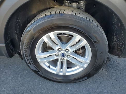 Certified 2023 Ford Explorer XLT w/ Equipment Group 202A image 34