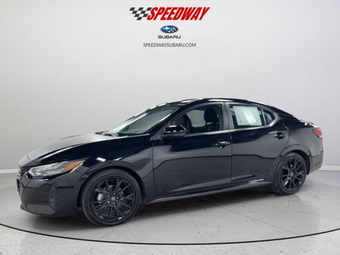 Used 2025 Nissan Sentra SR w/ Midnight Edition FWD image 11