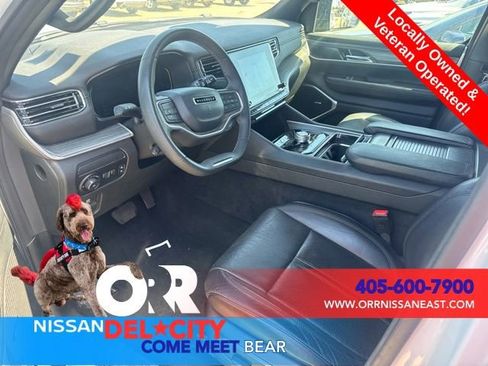 Used 2024 Jeep Wagoneer L Series II RWD image 3