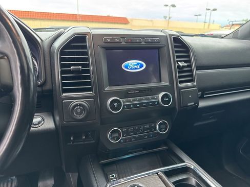 Used 2019 Ford Expedition Limited w/ Equipment Group 302A image 12