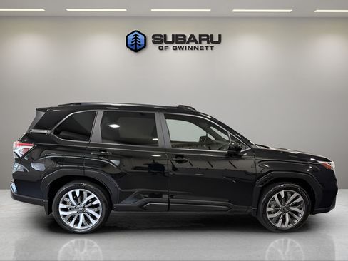 Certified 2025 Subaru Forester Touring AWD/4WD image 6