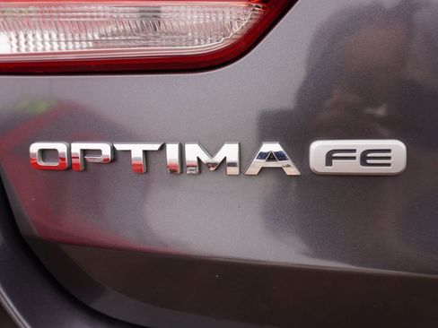 Used 2018 Kia Optima LX image 28