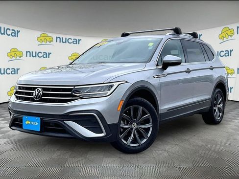 Used 2022 Volkswagen Tiguan SE AWD/4WD image 3
