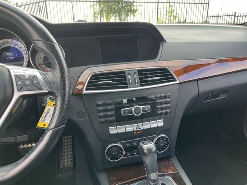 Used 2013 Mercedes-Benz C 250 Sedan image 16