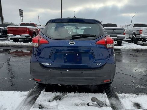 Used 2020 Nissan Kicks SV image 7