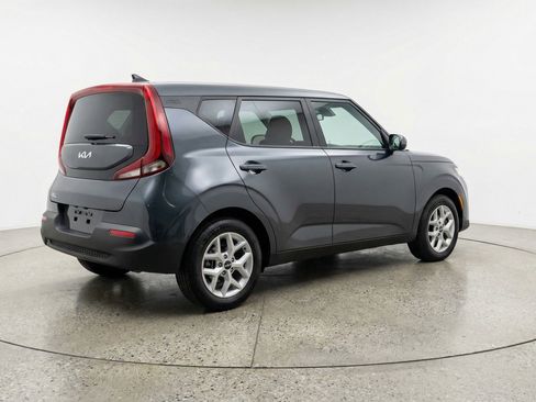 Used 2025 Kia Soul LX w/ LX Technology Package image 9