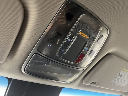 Used 2025 Genesis GV70 2.5T image 27