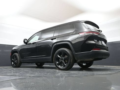 Used 2022 Jeep Grand Cherokee L Laredo AWD/4WD image 36